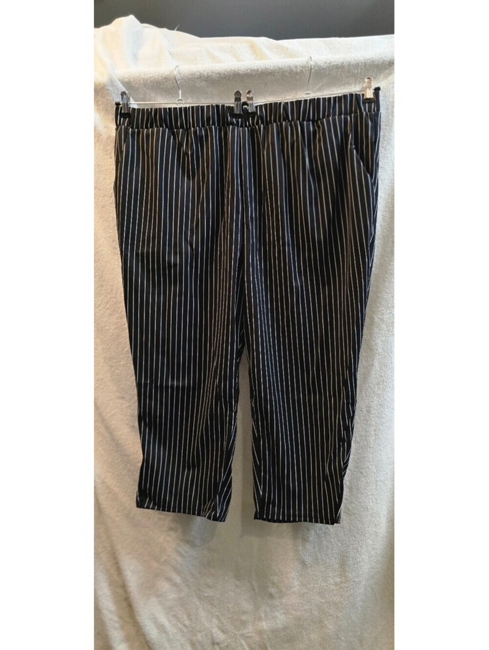 Womens Shein Curve+ Black Pinstripe Pants Size US 26